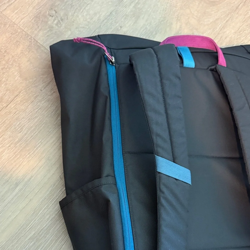 Patagonia blue Roll-Top Backpack with Blue Strap and Pink Accents - Picture 4 of 4